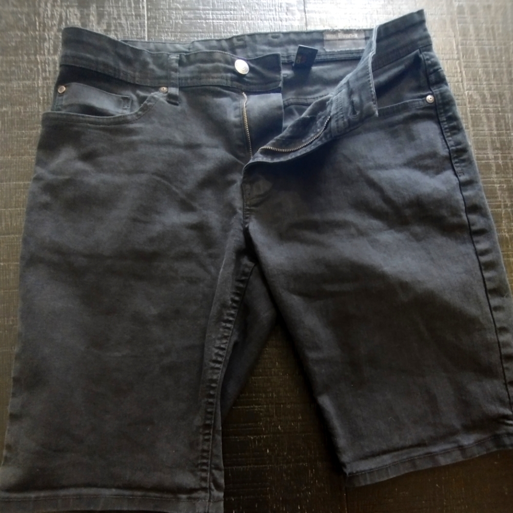 Evan x black shorts